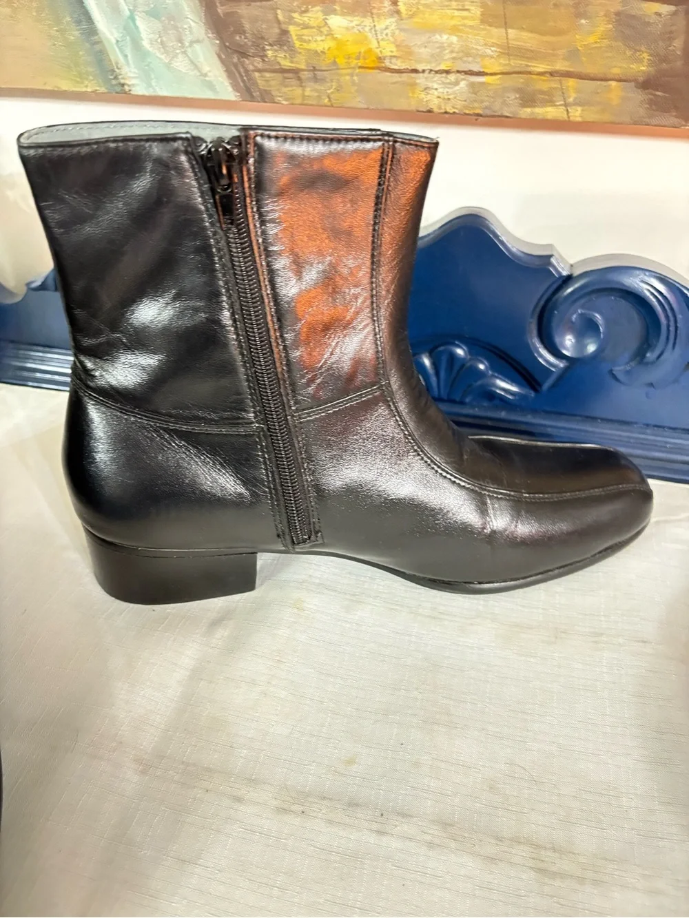Irvine Park Leather Black Side zip Boots size 8.5 EUC